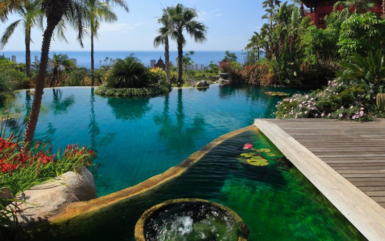 Benidorm, 5* Asia Gardens Hotel & Royal Spa Hotel - 3 Nights & 2 Rounds B&B - Prices From £479pp!