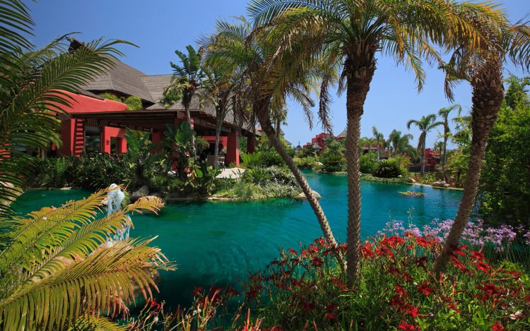 Benidorm, 5* Asia Gardens Hotel & Royal Spa Hotel - 3 Nights & 2 Rounds B&B - Prices From £479pp! - Image 27