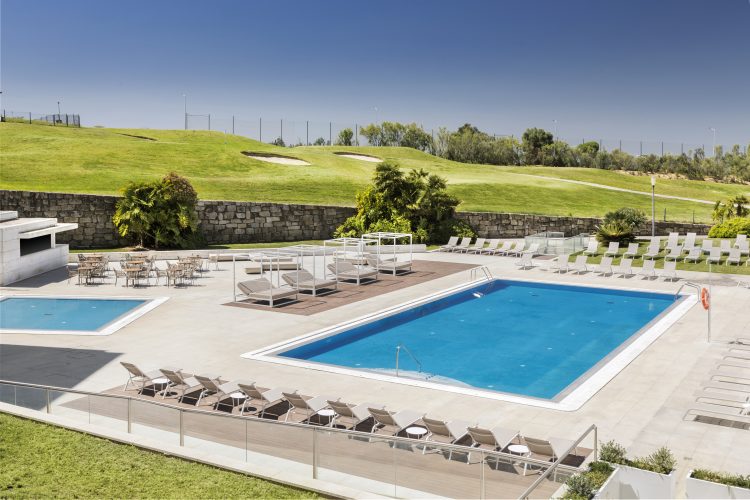 Lisbon, 4* Crowne Plaza Caparica, 5 Nights & 4 Rounds B&B - Prices From £529pp! - Image 4
