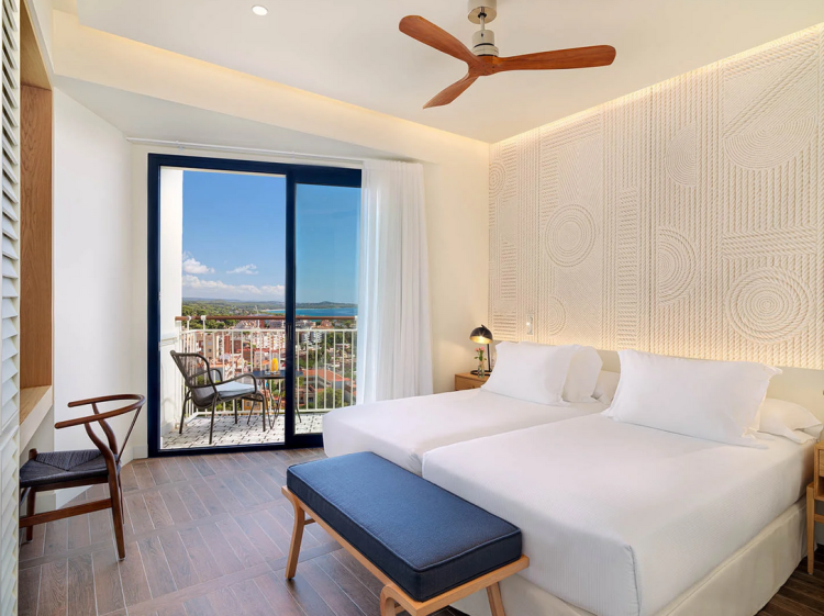 Costa Dorada, 4* H10 Imperial Tarraco Sup, 5 Nights & 3 Rounds B&B - Prices From £669pp! - Image 13