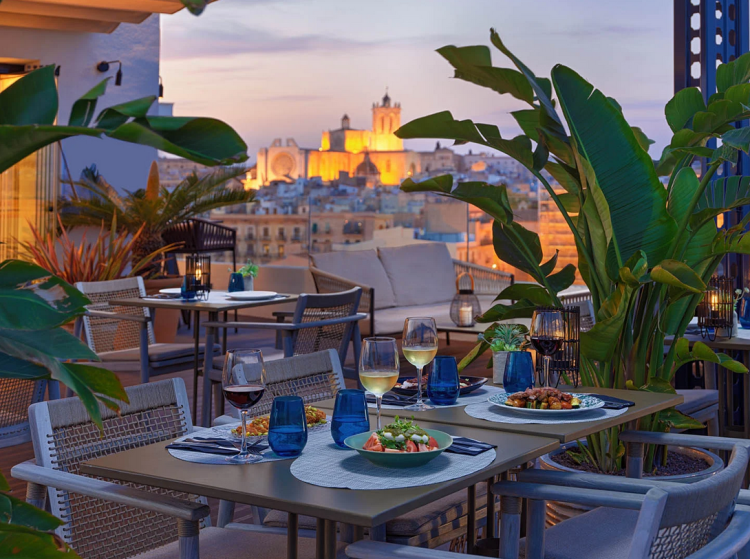 Costa Dorada, 4* H10 Imperial Tarraco Sup, 5 Nights & 3 Rounds B&B - Prices From £669pp! - Image 17