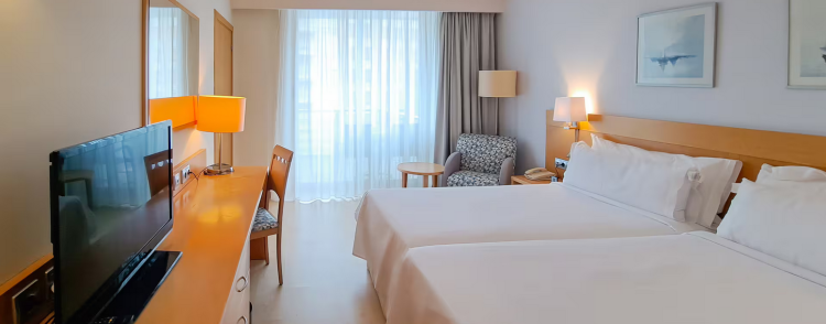 Costa Dorada, 4* Hotel Sol Port, 5 Nights & 3 Rounds B&B - Prices From £539pp! - Image 8
