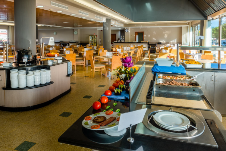Malaga, Malaga 4* , 5 Nights & 3 Rounds B&B - Prices From £529pp! - Image 3