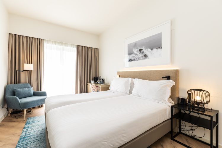 Lisbon, 4* Crowne Plaza Caparica, 5 Nights & 4 Rounds B&B - Prices From £529pp! - Image 8