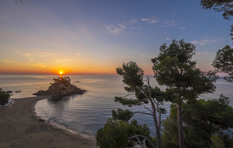 Costa Brava, 4* Hotel Park San Jorge, 4 Nights & 3 Rounds B&B - Prices From £389pp! - Image 20