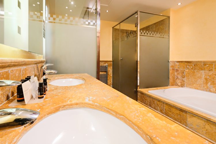 5* Hotel Envia Spa & Golf - 5 Nights & 4 Rounds B&B - From £319pp! - Image 7