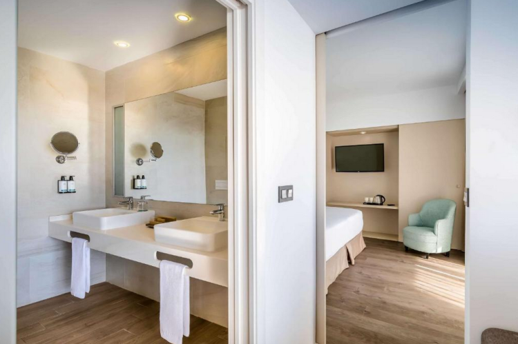 4* Barcelo Occidental - 4 Nights & 3 Rounds B&B - From £409pp! - Image 5