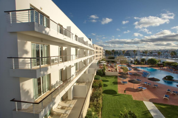 4* Marina Club - 3 Nights & 2 Rounds B&B - From £429pp! - Image 2